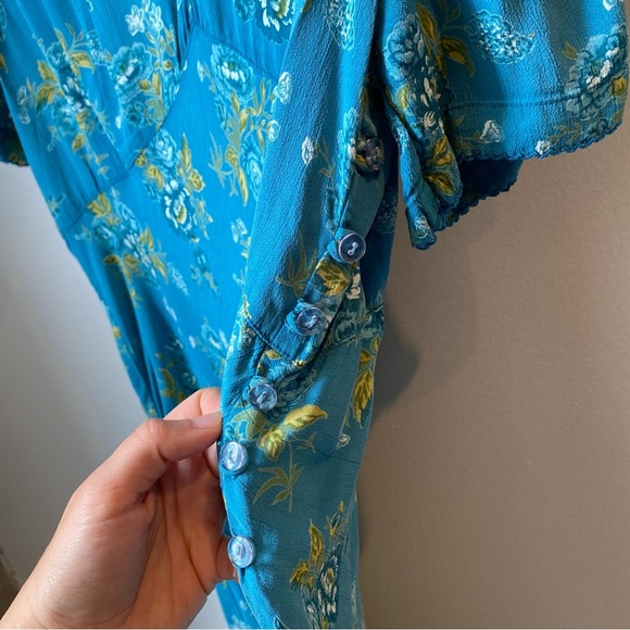 Vintage Floral Blue midi Dress size s but fits like medium - Picture 5 of 8